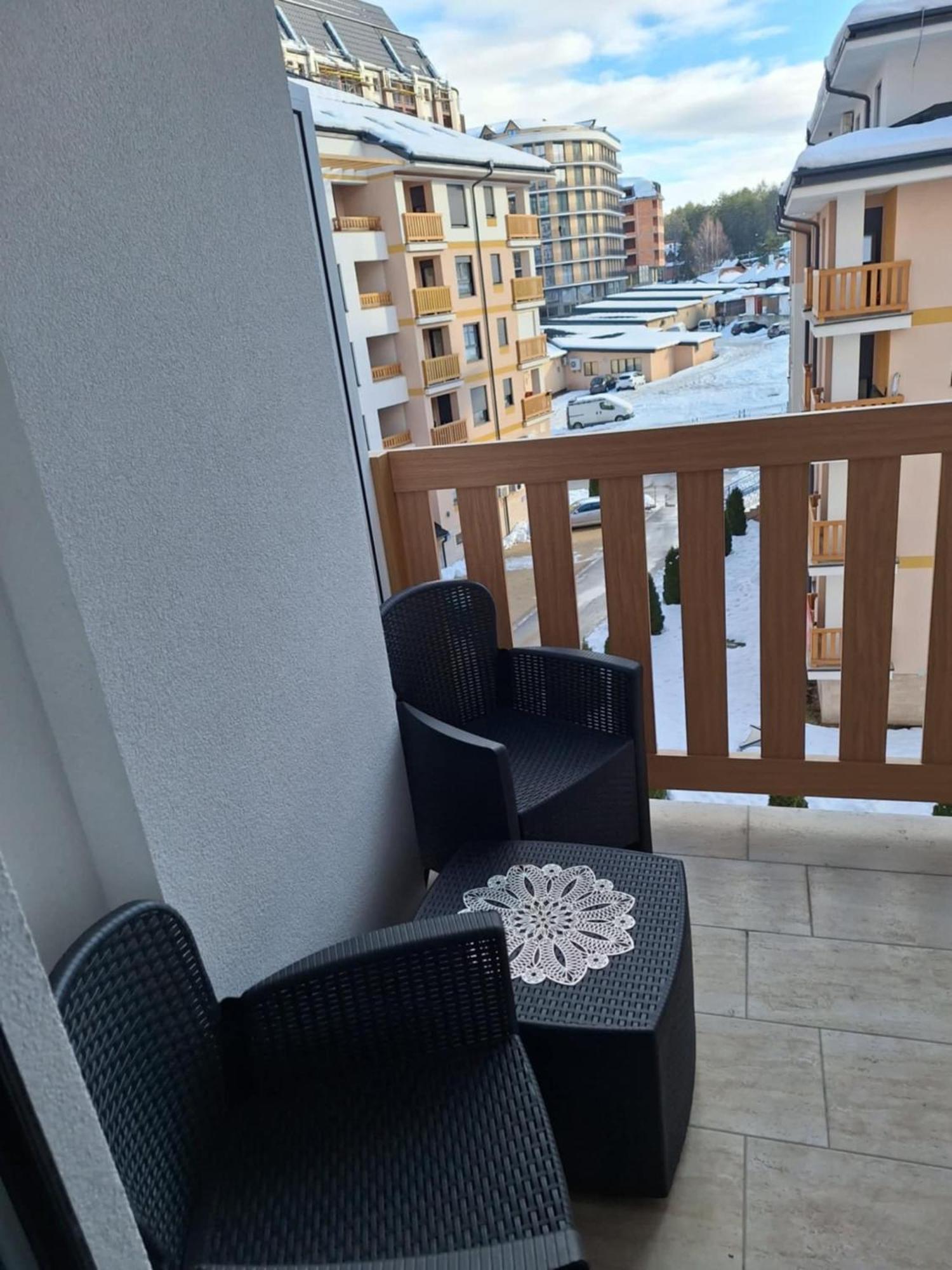 Victory & Vukasin Lux Apartment